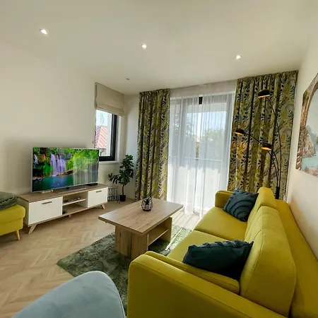 דירה Luxury Retreat With Terrace קושיצה