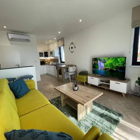 Apartman Luxury Retreat With Terrace *
